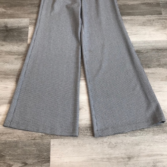 Pants - Picture 3 of 4